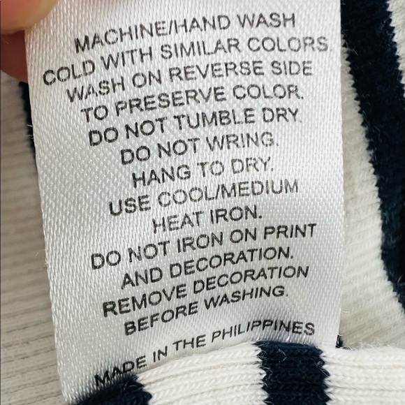 Adorable Stripes Cropped Top - Picture 2 of 2